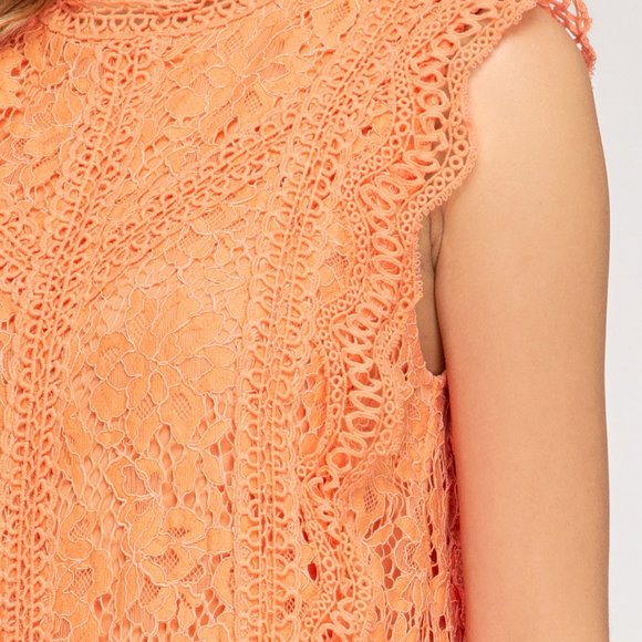 PERFECT LACE DRESS - Picture 4 of 4